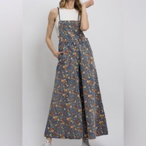 🌼 Blue Velvet Floral Wide Leg Denim Overalls – Size Small – NWT
